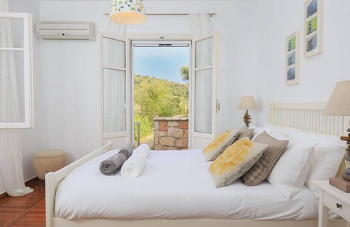 Vathy Villa | 95 m² Villa ∙ 2 bedrooms ∙ 4 guests