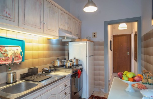 Thessaloniki City Centre Apartment | a comfortable apartment with romantic notes in historical center of the town.
