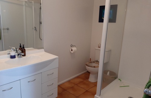 Onemana Apartment | A couple's getaway and pet beach holiday spot, 2 minute walk to the beach ⛱