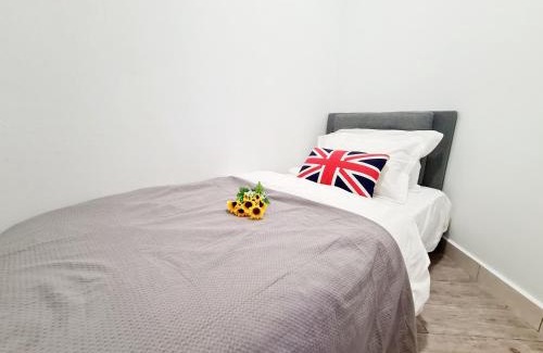 Petaling Jaya Apartment | Affordable 8 Guest Tropicana Thomson Hospital Kota Damansara SEGI Giza Mall Tropicana Mall Ikea The Curve One Utama