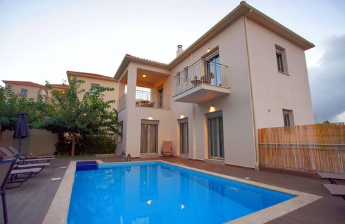 Makriotika Villa | Amarianos Villas