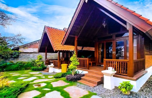 Licin Villa | Andung Andung Villa and Resto
