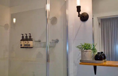 St Helens Apartment | Apartment ∙ 1 bedroom ∙ 2 guests