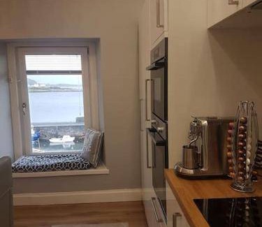 Millport Apartment | Apartment ∙ 2 bedrooms ∙ 4 guests