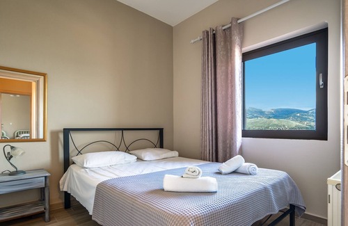 Lixouri Apartment | Apartment "Zois 1" with Sea View, Garden & Wi-Fi