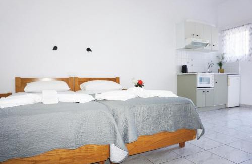Bali Bed & Breakfast | Aphrodite Studios & Apartment