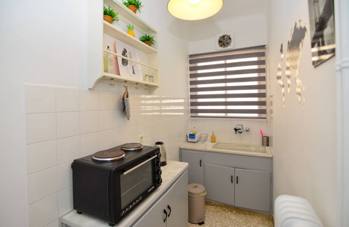 Athens City Centre Apartment | Athens central apartment in front of metro stop Syntagma