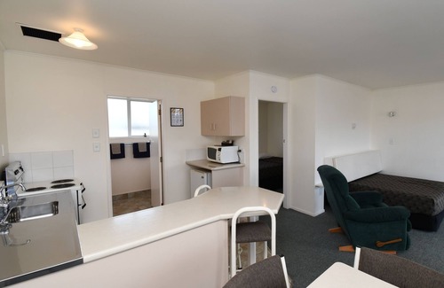 Hawera Apartment | Avon Motel