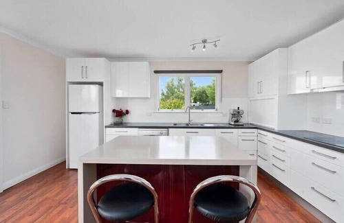 Richmond House | "Baker's Cottage" in Historic Richmond, Sleeps 6