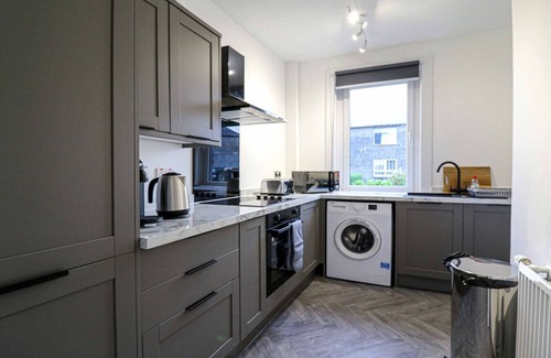 Ayr Apartment | Beautiful ground floor flat
