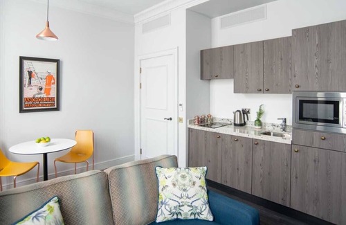 City Centre Glasgow Apartment | BRIGHT 1BR IN GLASGOW JUST NEXT TO GEORGE SQ