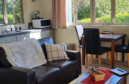 Lowburn Cottage | Burn Cottage Retreat
