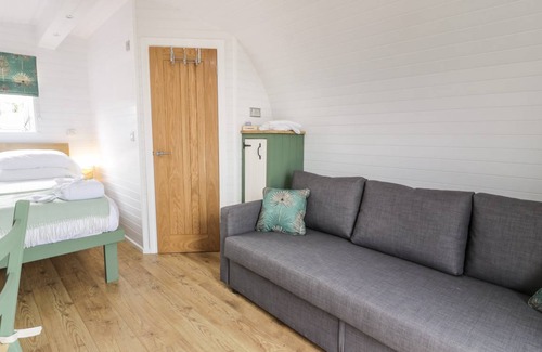 Lochmaben Cottage | Cabin ∙ 1 bedroom ∙ 4 guests