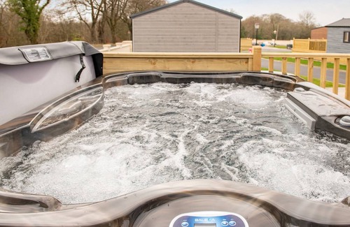 Kilwinning Cottage | Cabin ∙ 1 bedroom ∙ 4 guests