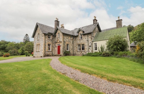 Letterfearn Cottage | Cabin ∙ 10 bedrooms ∙ 17 guests