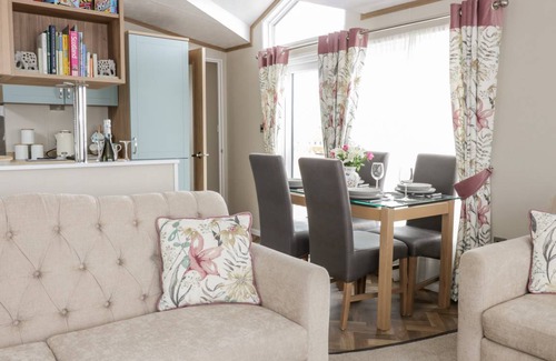 Jedburgh Cottage | Cabin ∙ 2 bedrooms ∙ 4 guests
