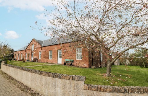 St Boswells Cottage | Cabin ∙ 2 bedrooms ∙ 4 guests