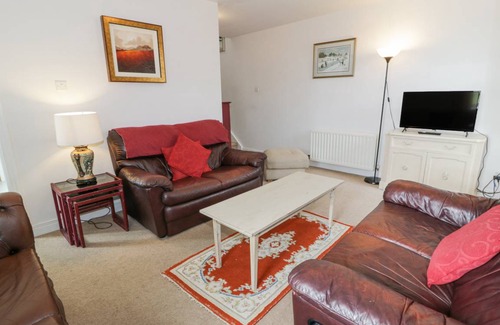 St Boswells Cottage | Cabin ∙ 2 bedrooms ∙ 4 guests
