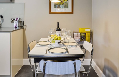 Blair Atholl Cottage | Cabin ∙ 2 bedrooms ∙ 4 guests