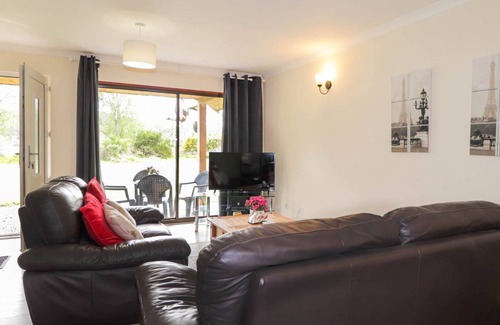 Strathpeffer Cottage | Cabin ∙ 2 bedrooms ∙ 4 guests