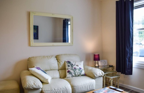 Arrochar Cottage | Cabin ∙ 2 bedrooms ∙ 4 guests