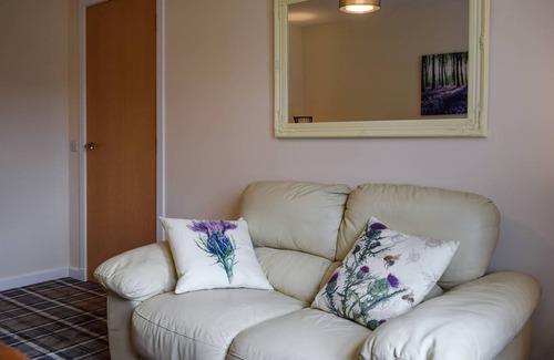 Arrochar Cottage | Cabin ∙ 2 bedrooms ∙ 4 guests