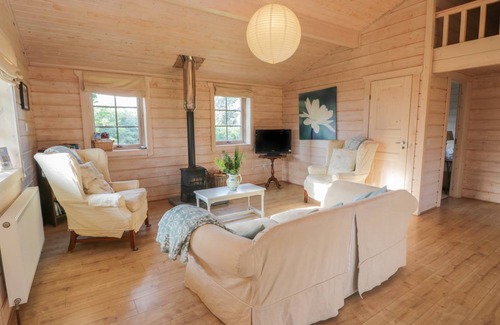 Kirkbean Cottage | Cabin ∙ 2 bedrooms ∙ 4 guests