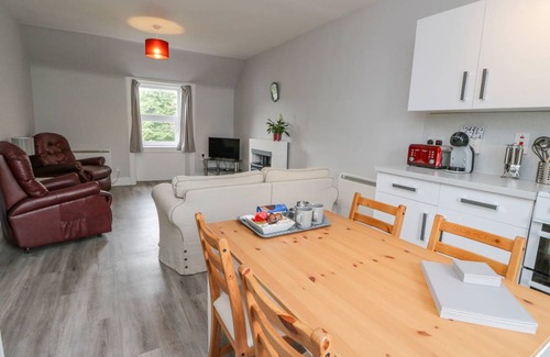 Taynuilt Cottage | Cabin ∙ 2 bedrooms ∙ 4 guests