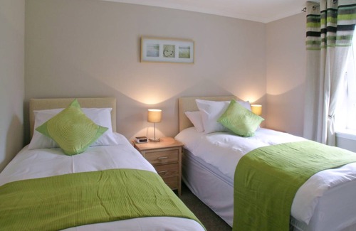 Oban Cottage | Cabin ∙ 2 bedrooms ∙ 4 guests