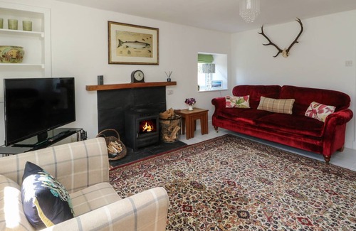 Grandtully Cottage | Cabin ∙ 3 bedrooms ∙ 6 guests