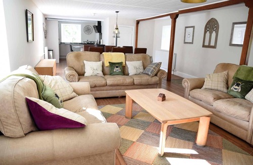 Pitlochry Cottage | Cabin ∙ 3 bedrooms ∙ 8 guests