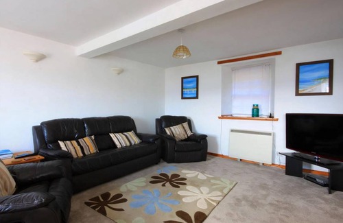 Avoch Cottage | Cabin ∙ 3 bedrooms ∙ 4 guests