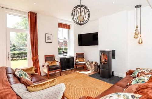Cummertrees Cottage | Cabin ∙ 3 bedrooms ∙ 6 guests