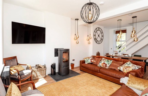 Cummertrees Cottage | Cabin ∙ 3 bedrooms ∙ 6 guests