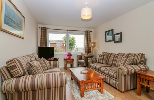 Bucksburn Cottage | Cabin ∙ 3 bedrooms ∙ 5 guests