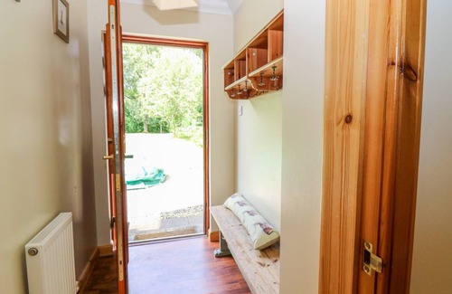 Roybridge Cottage | Cabin ∙ 3 bedrooms ∙ 6 guests