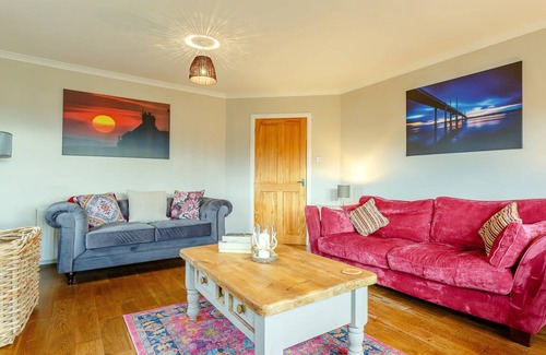 Lairg Cottage | Cabin ∙ 4 bedrooms ∙ 8 guests