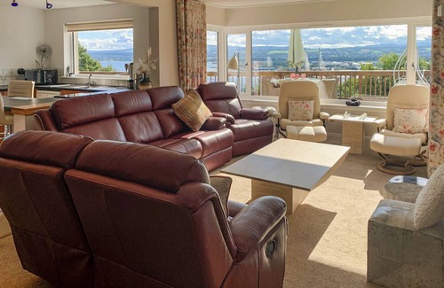 North Kessock Cottage | Cabin ∙ 5 bedrooms ∙ 10 guests