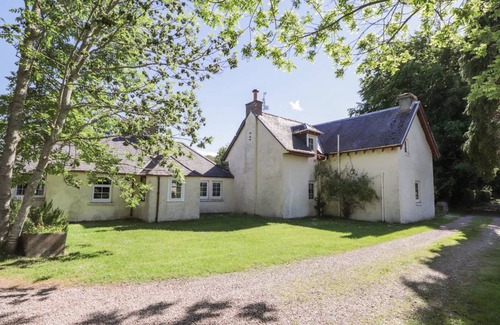 Elgin Cottage | Cabin ∙ 5 bedrooms ∙ 10 guests