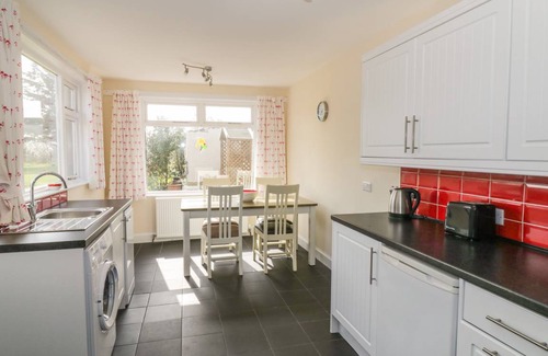 Powfoot Cottage | Cabin ∙ 2 bedrooms ∙ 4 guests