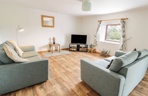 Newton Stewart Cottage | Cabin ∙ 2 bedrooms ∙ 4 guests