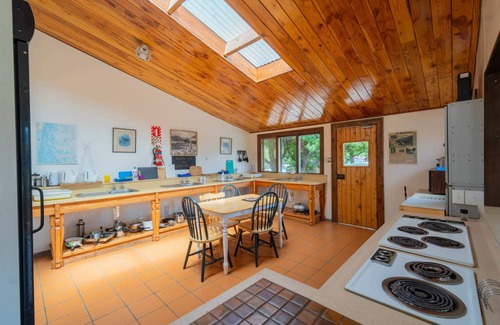 Manapouri Other | Camping ∙ 8 guests