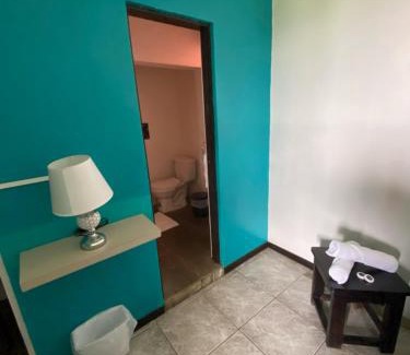 Barrio Dent Hostel | Casa Escalante Hostel