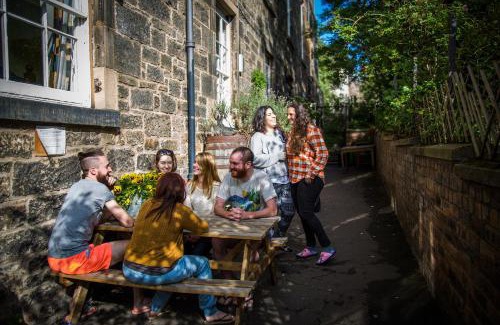 Old Town Hostel | Castle Rock Hostel - Adults Only