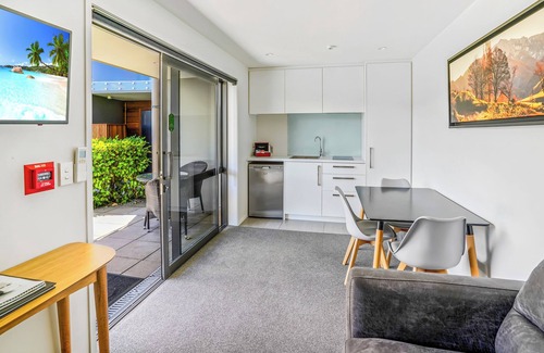 Lowburn Apartment | Central Park Apartments