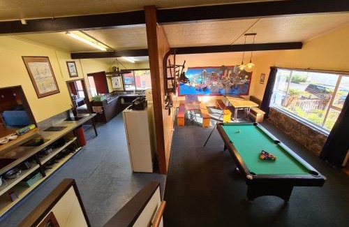 Franz Josef Glacier Hostel | Chateau Backpackers & Motels