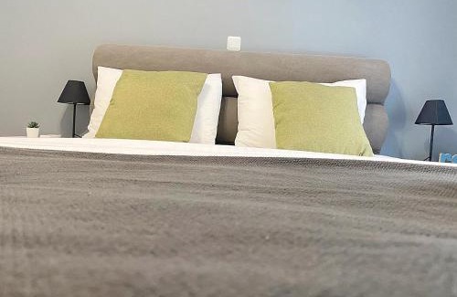 Koukaki Apartment | Check Point - Veikou