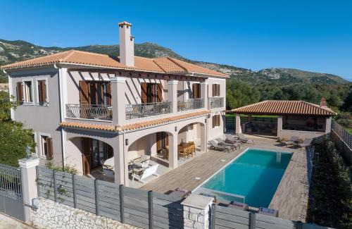 Kolaitis Villa | Classic Villa