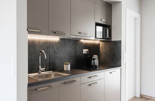 Kinosargous Apartment | Classy 1BR Apartment at WYZ Athens