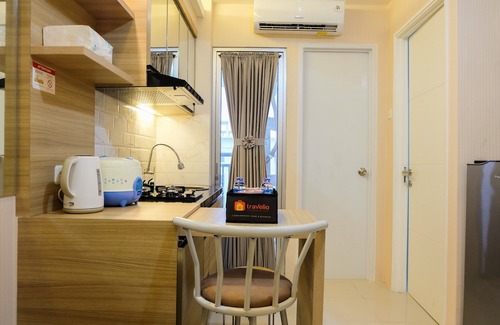 Jatinegara Hotel | Clean 2Br Bassura City Apartment